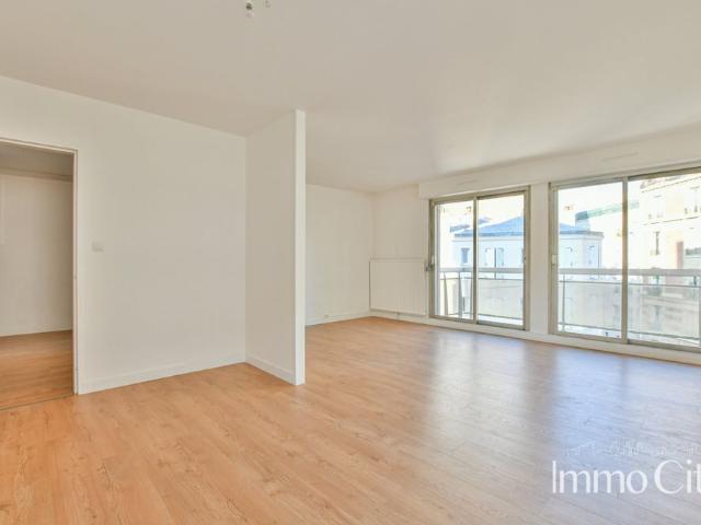Appartement 3 pièces 77.3m²