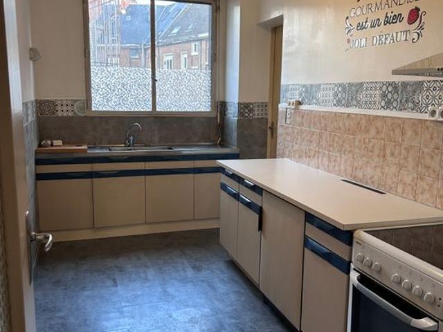 Appartement 3 pièces, 77 m² à louer à Valenciennes 59300
