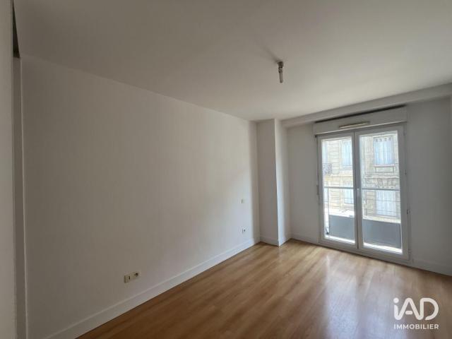 Appartement 3 pièces, 77 m² à louer à Bordeaux 33000