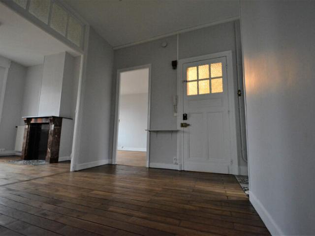 Appartement 3 pièces, 77 m² à louer à Cambrai 59400