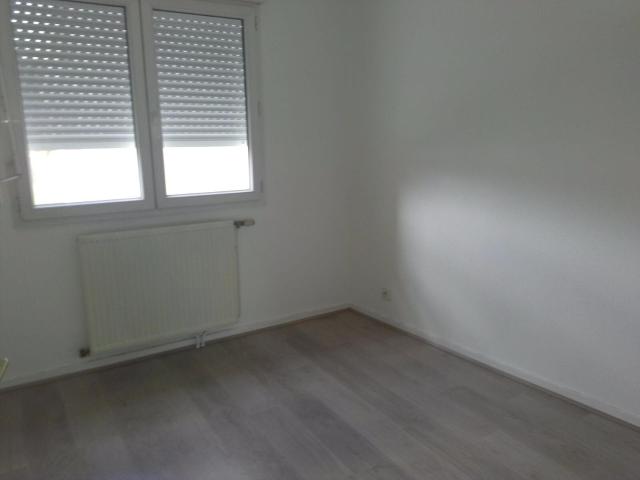 Appartement 3 pièces, 77 m² à louer à L'Étrat 42580