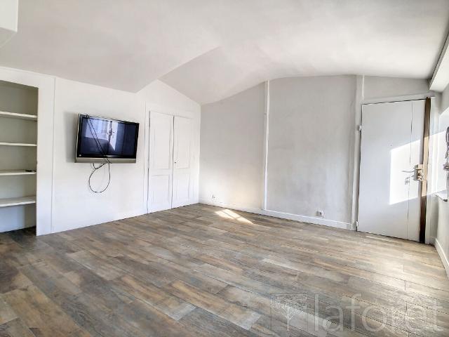 Appartement 3 pièces, 77 m² à louer à Lyon 2 69002