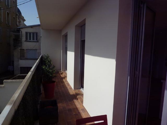 Appartement 3 pièces, 77 m² à louer à Rodez 12000
