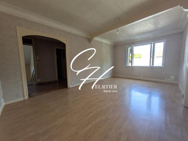 Appartement 3 pièces, 77 m² à louer à Saint Martin d'Hères 38400