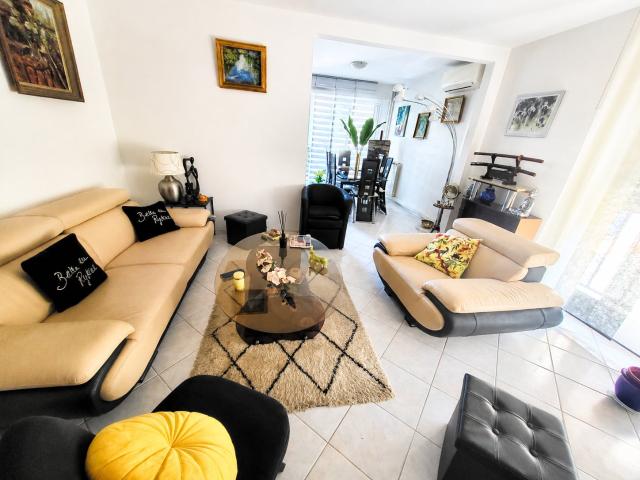 Appartement 3 pièces 77 m²