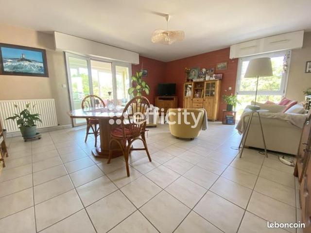 Appartement 3 pièces 77 m²