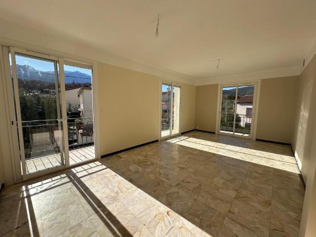 Appartement 3 pièces 77 m²