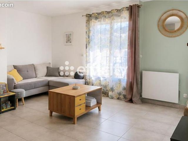 Appartement 3 pièces 77 m²