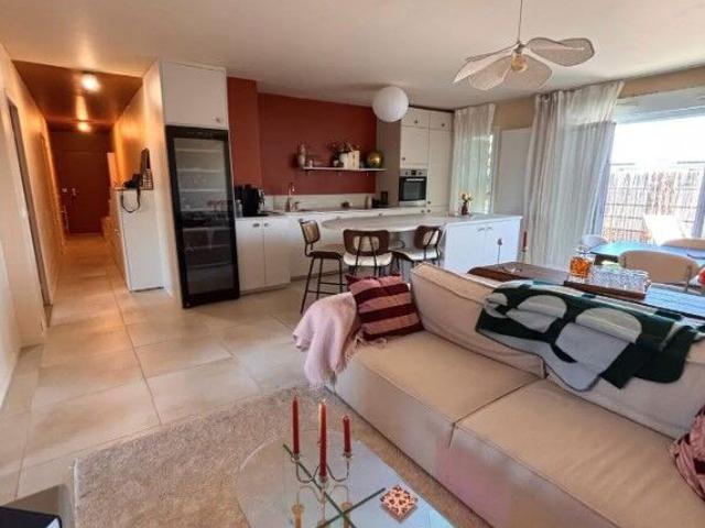 Appartement 3 pièces, 74 m² à louer à Bordeaux 33000
