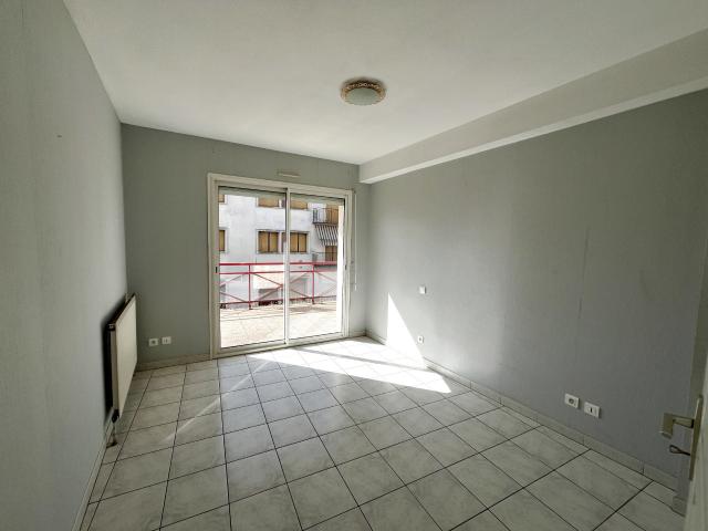 Appartement 3 pièces, 75 m² à louer à Tonneins 47400
