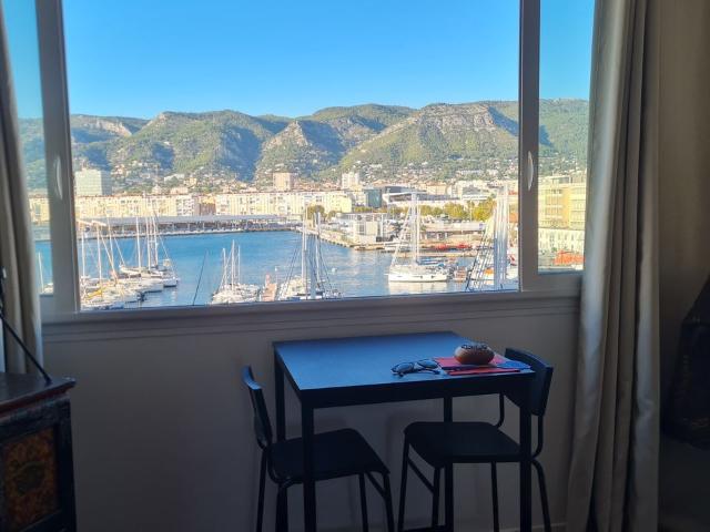 Appartement 3 pièces, 75 m² à louer à Toulon 83000