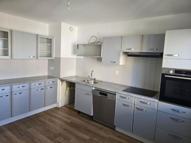 Appartement 3 pièces, 75 m² à louer à Bischheim 67800