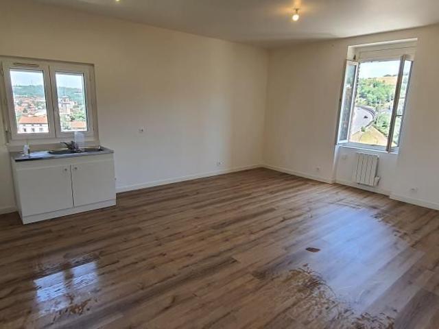 Appartement 3 pièces, 75 m² à louer à La Ricamarie 42150
