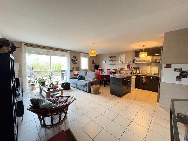 Appartement 3 pièces, 75 m² à louer à Onet le Château 12850