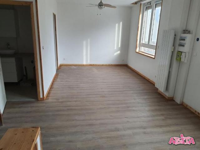 Appartement 3 pièces, 75 m² à louer à Santes 59211
