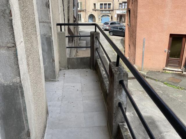 Appartement 3 pièces, 75 m² à louer à Saint Hippolyte 25190