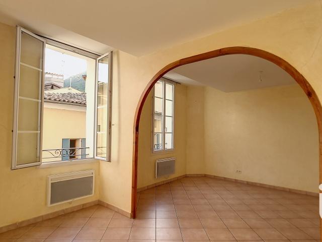 Appartement 3 pièces, 76 m² à louer à Digne les Bains 04000