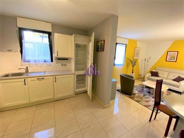 Appartement 3 pièces, 76 m² à louer à Hyères 83400