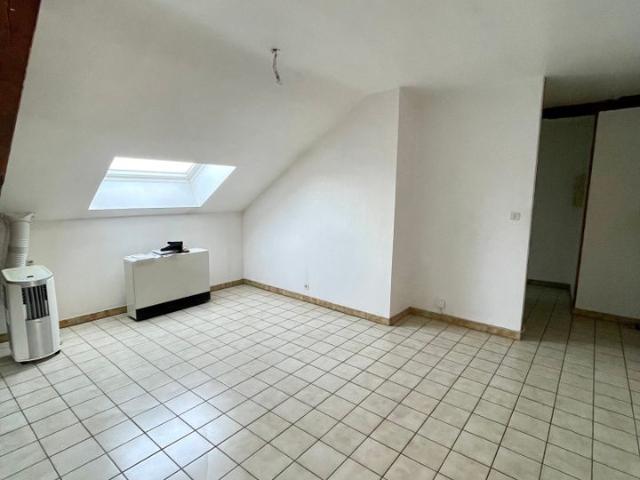 Appartement 3 pièces, 76 m² à louer à Saint Dié des Vosges 88100