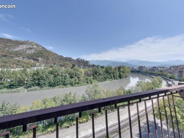 Appartement 3 pièces 76 m²