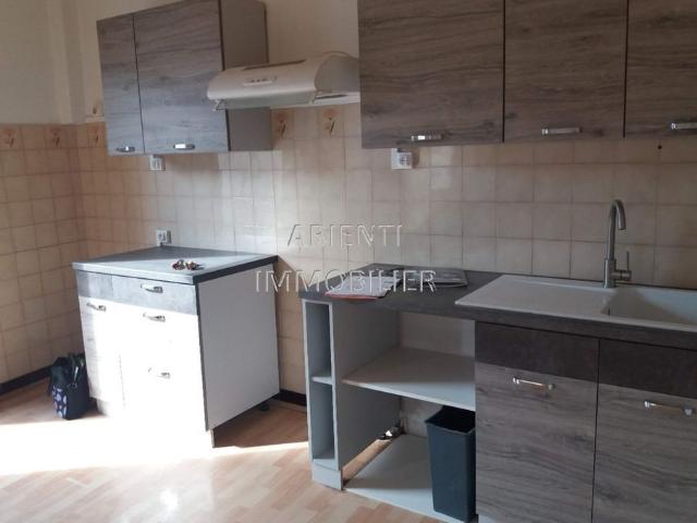 Appartement 3 pièces, 76m²en location à La Begude De Mazenc650 € par mois