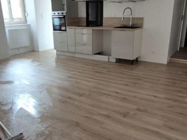 Appartement 3 pièces, 78 m² à louer à Gray 70100
