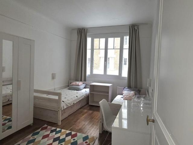 Appartement 3 pièces, 78 m² à louer à Paris 16 75016