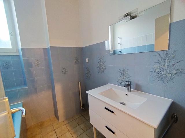 Appartement 3 pièces, 79 m² à louer à Voiron 38500