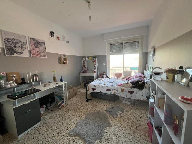 Appartement 3 pièces, 79 m² à louer à Lunel 34400