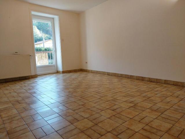 Appartement 3 pièces, 79 m² à louer à Saint Rambert en Bugey 01230
