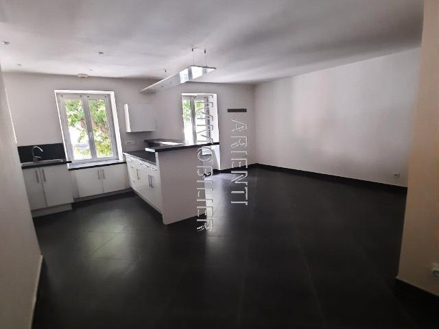 Appartement 3 pièces 79 m²