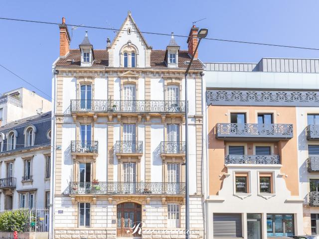 Appartement 3 pièces 79 m²