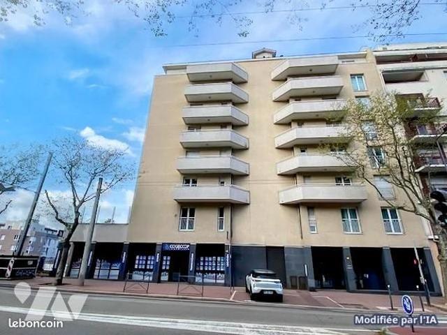 Appartement 3 pièces 79 m²