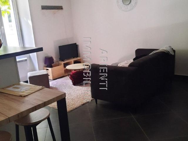 Appartement 3 pièces, 79m²en location à Cleon D'andran670 € par mois