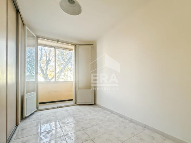 Appartement 3 pièces 83 m2 traversant Marseille 10e