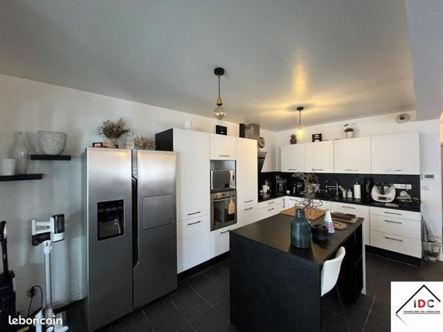 Appartement 3 pièces 83 m²