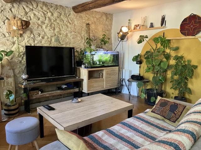 Appartement 3 pièces, 80 m² à louer à La Roque d'Anthéron 13640