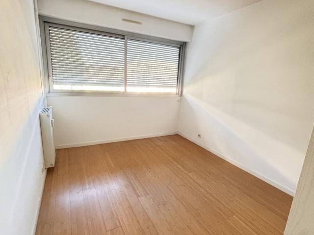 Appartement 3 pièces, 80 m² à louer à Marseille 8 13008