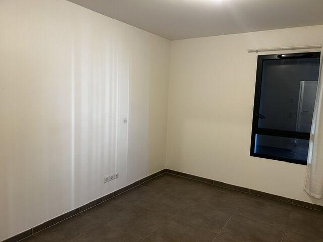 Appartement 3 pièces, 80 m² à louer à Montélimar 26200