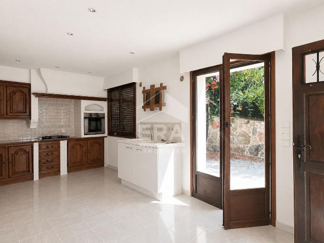 Appartement 3 pièces, 80 m² à louer à Mougins 06250