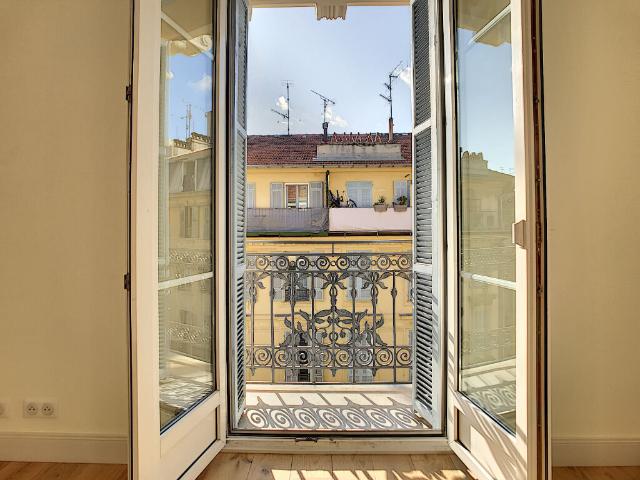 Appartement 3 pièces, 80 m² à louer à Nice 06000