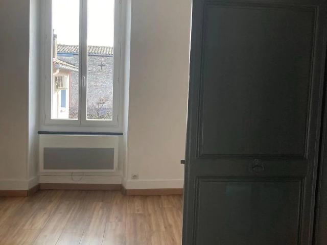 Appartement 3 pièces, 80 m² à louer à Revel 31250