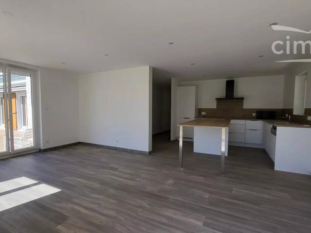 Appartement 3 pièces, 80 m² à louer à Saint Martin d'Hères 38400