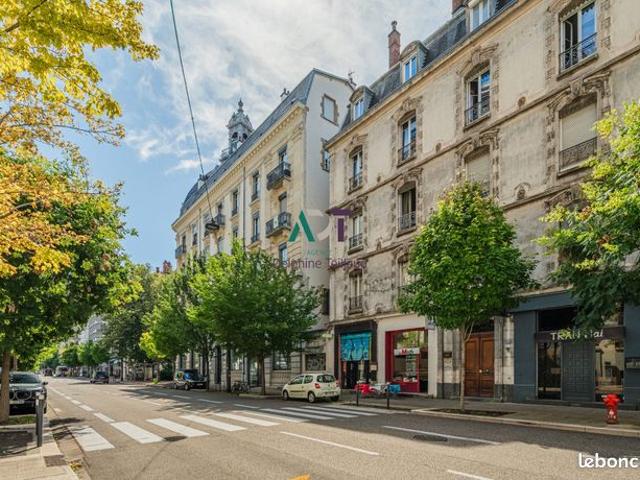 Appartement 3 pièces 80 m²