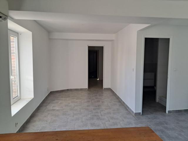 Appartement 3 pièces, 81 m² à louer à Malay le Grand 89100