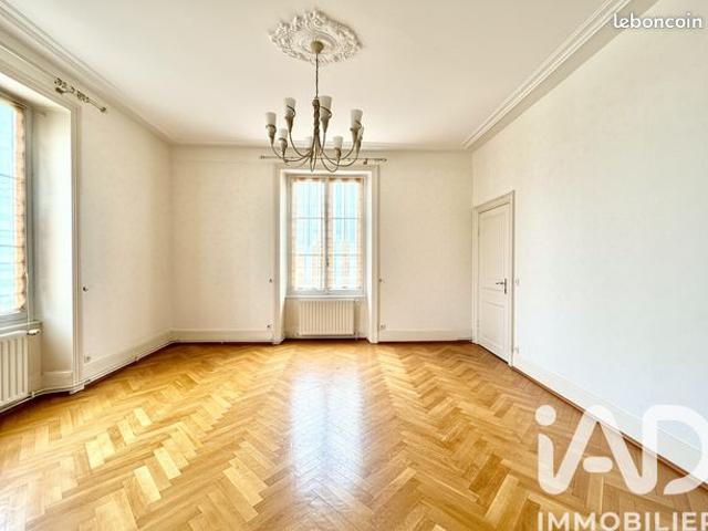 Appartement 3 pièces 81 m²