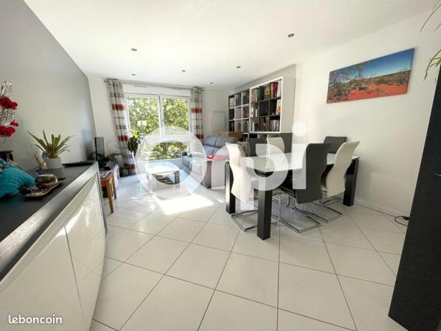 Appartement 3 pièces 81 m²