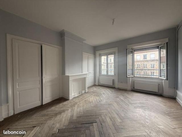 Appartement 3 pièces 81 m²