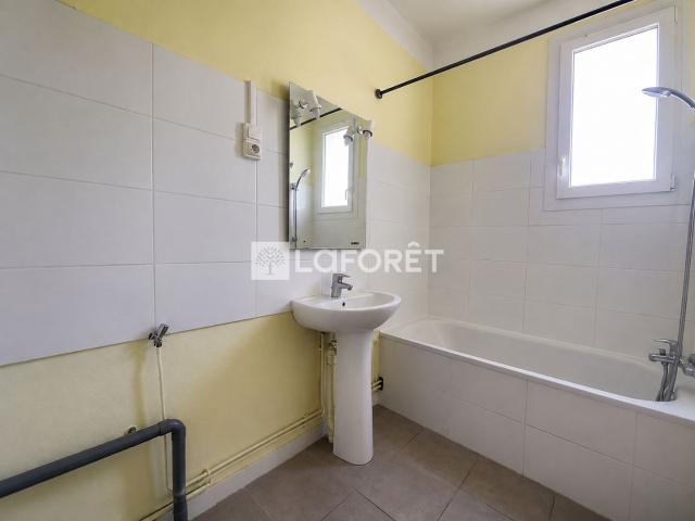 Appartement 3 pièces, 82 m² à louer à Chambéry 73000