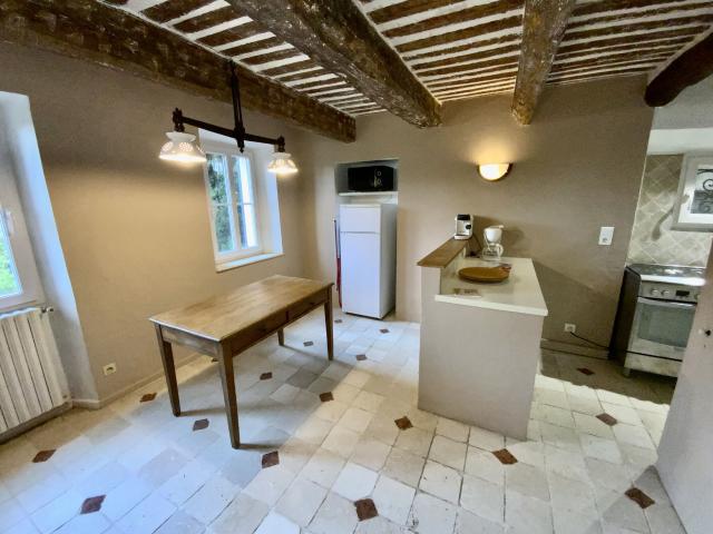 Appartement 3 pièces, 82 m² à louer à Grasse 06130
